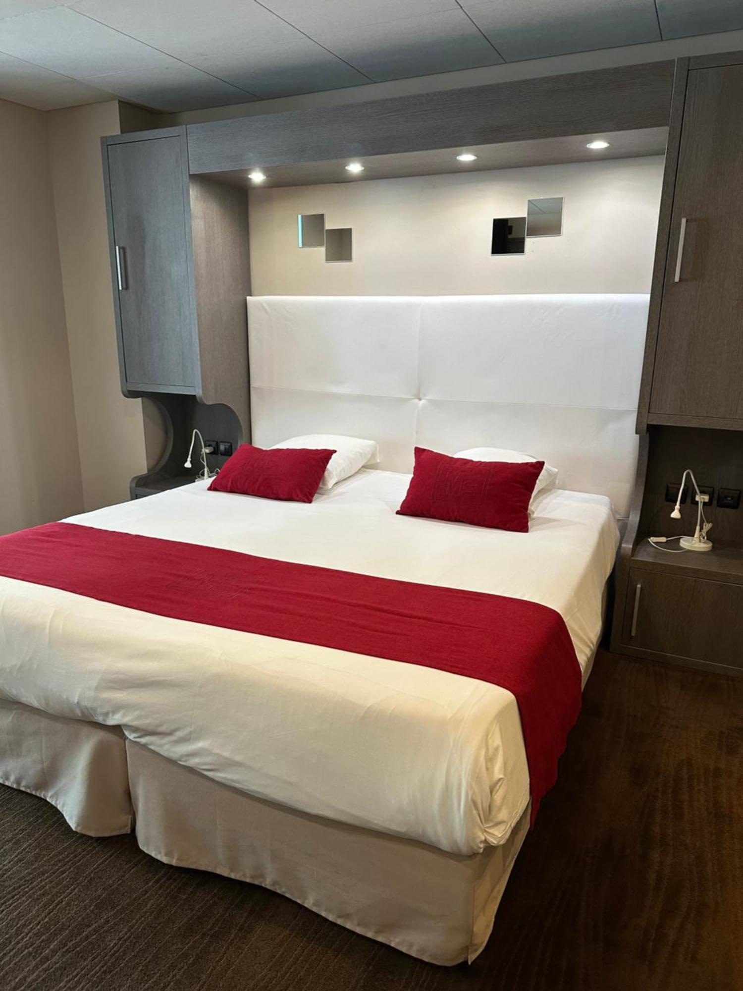 Le Mas D'estello Hotel