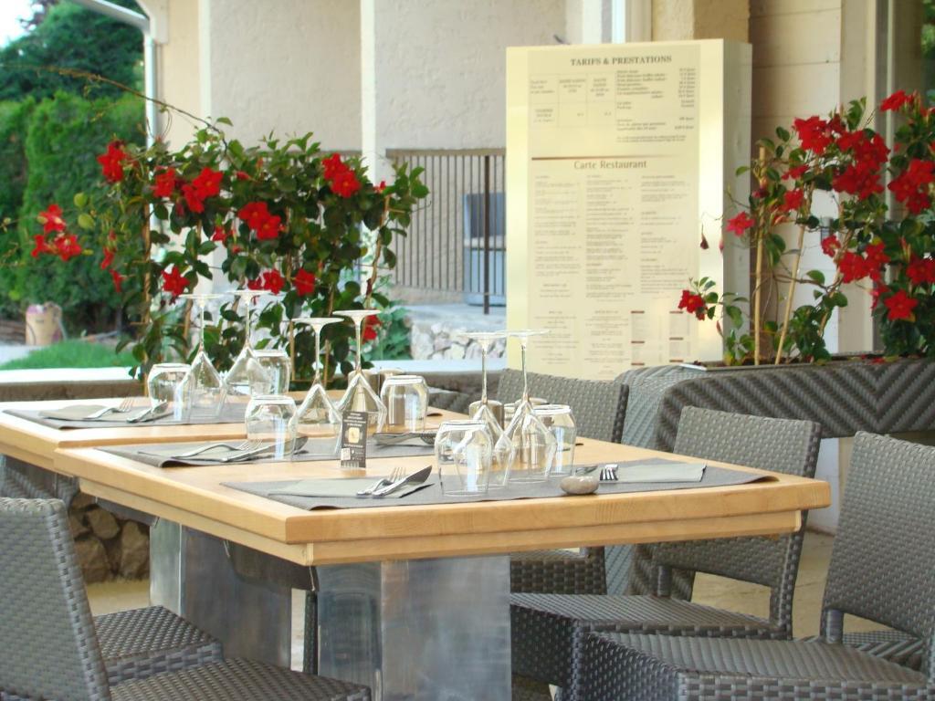 Hotel D'estello 3*